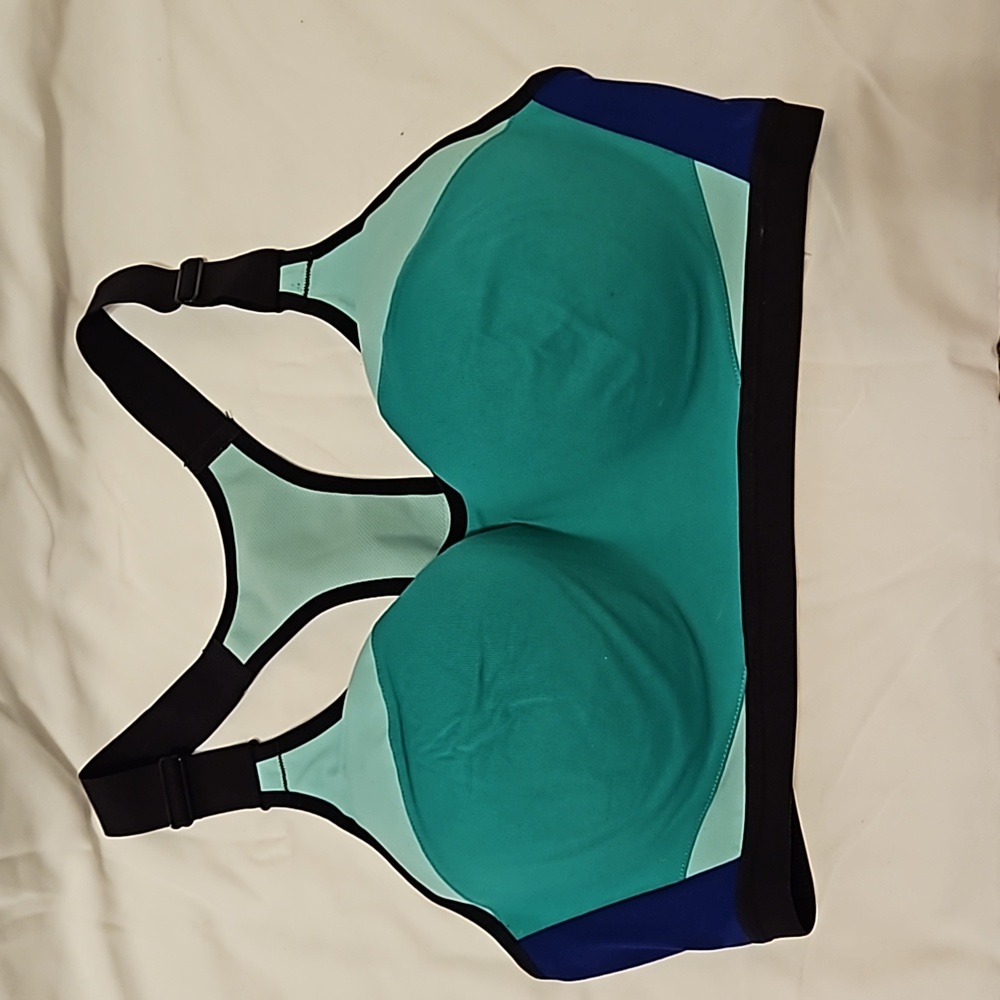 Victoria Secret Sports Bra